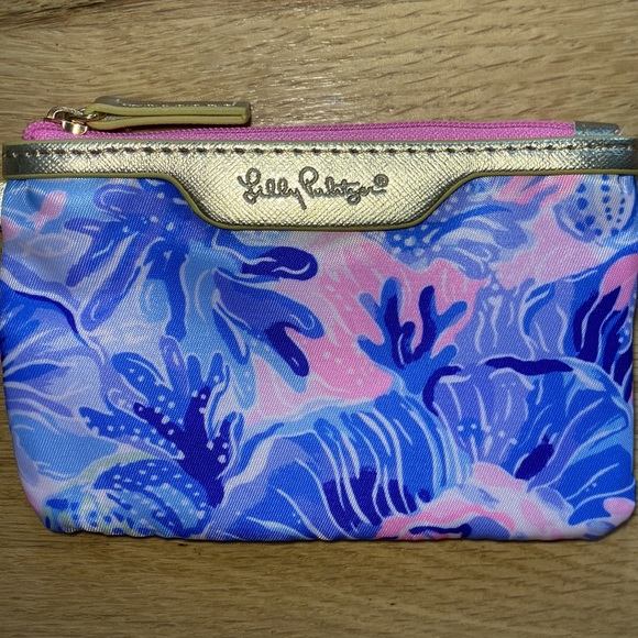 Lilly Pulitzer ID Holder Wallet Keychain- “Shade Seekers” - Picture 6 of 9